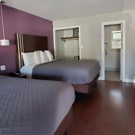 Muir Lodge Motel Martinez Bagian luar foto