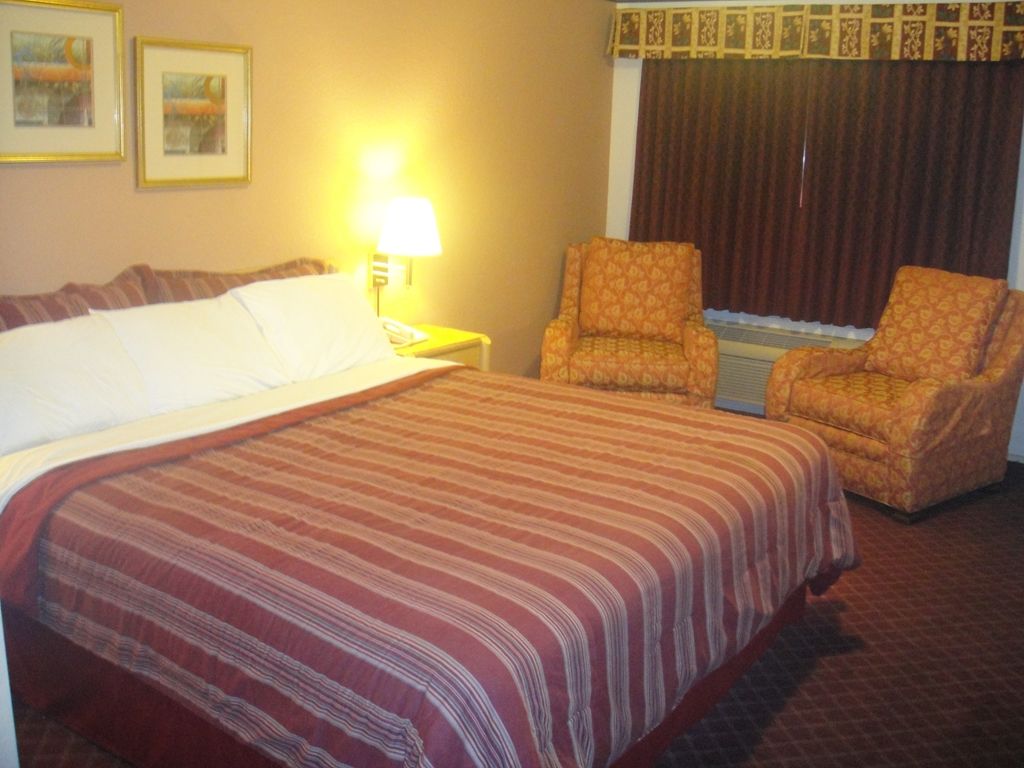 Muir Lodge Motel Martinez Ruang foto