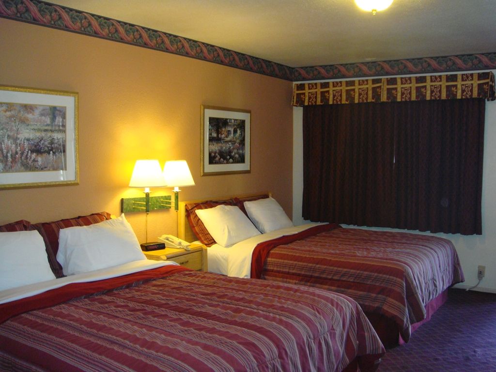 Muir Lodge Motel Martinez Ruang foto