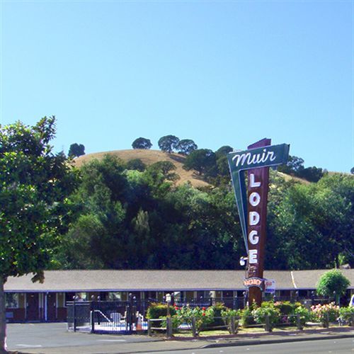 Muir Lodge Motel Martinez Bagian luar foto